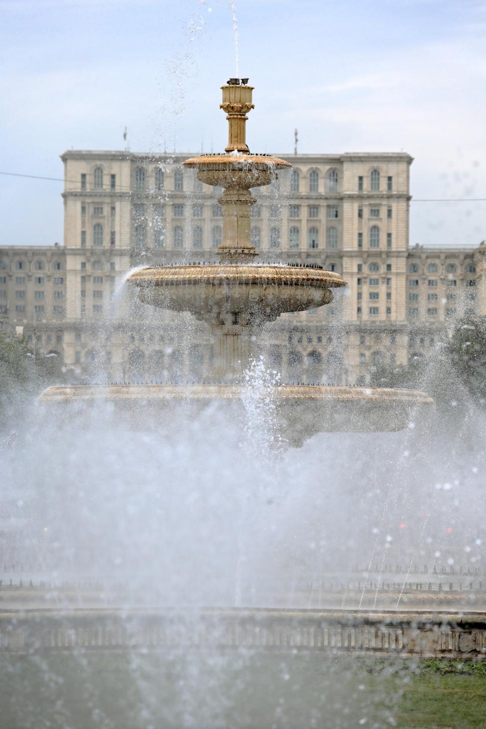 Primăria Municipiului Bucuresti si Apa Nova Bucuresti te invită Vineri, 19 Septembrie să sărbătoresti  555 de ani de Bucuresti 275938