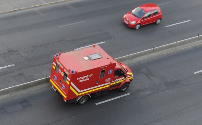 Ambulanţe amendate pentru că au circulat fără rovinietă, cu toate că sunt scutite de taxa de drum