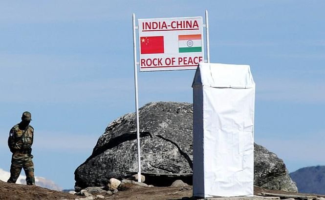 Trupele militare chineze se retrag de la frontiera cu India