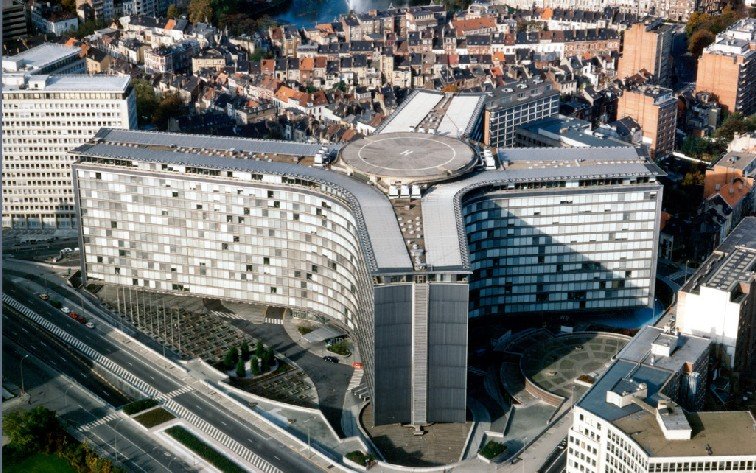 Atentat terorist dejucat la Bruxelles. Vizată era clădirea care găzduieşte birourile Comisiei Europene