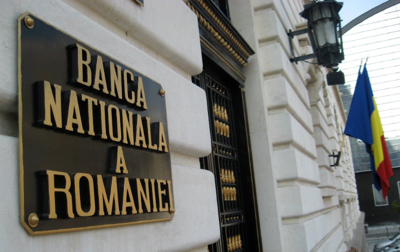 PATRU bănci din România, ameninţate de FALIMENT. Avertismentul dat de BNR