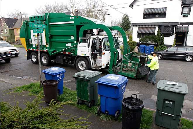 Locuitorii din Seattle, AMENDAŢI pentru aruncarea la gunoi a resturilor alimentare
