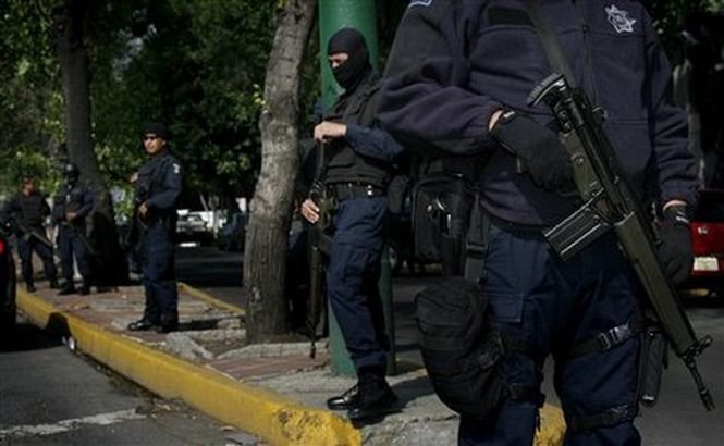 Mexic. 22 de poliţişti au fost arestaţi după violenţele din statul Guerrero
