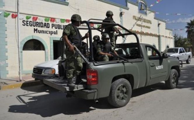 3 militari mexicani sunt acuzaţi că au EXECUTAT 22 de mafioţi locali