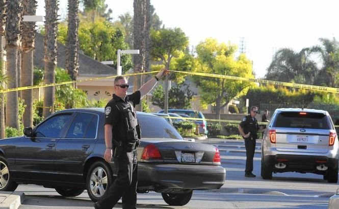 Un primar din California a fost împuşcat mortal în propria casă