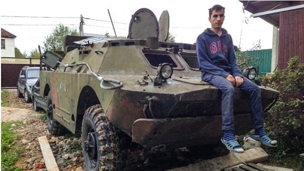 Un tânăr de 25 de ani şi-a cumpărat un tanc de la armata rusă! Este incredibil ce vrea să facă cu el