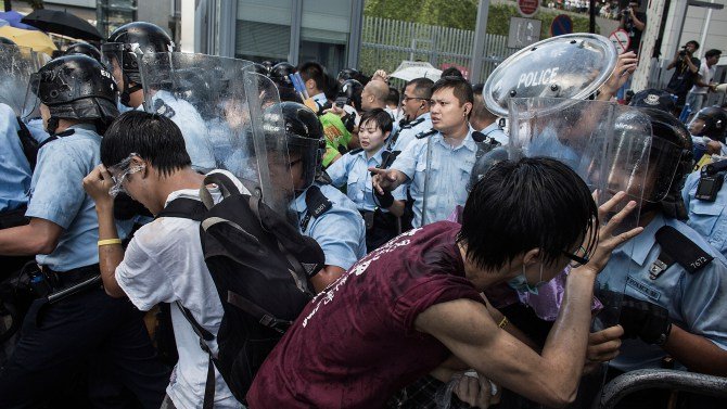 UE exprimă &quot;preocupare&quot; în legătură cu situaţia din Hong Kong