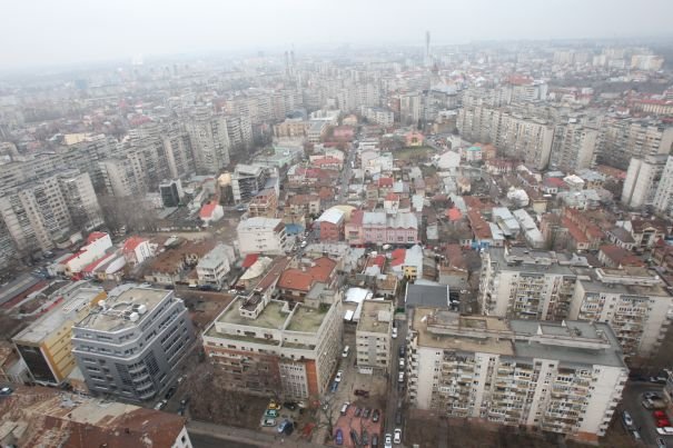 Oferte imobiliare de NEREFUZAT. &quot;NOUĂ apartamente la 450.000 de euro, în nordul Bucureştiului&quot;