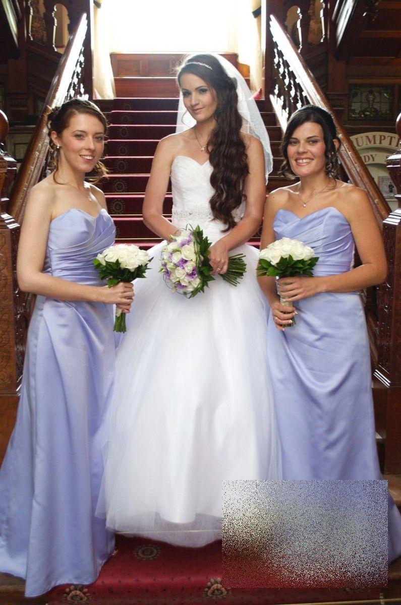 Şi-a cumpărat rochia de mireasă măsura 36, deşi ea purta 44. Invitaţii s-au ridicat în picioare când au văzut-o la nuntă 277926