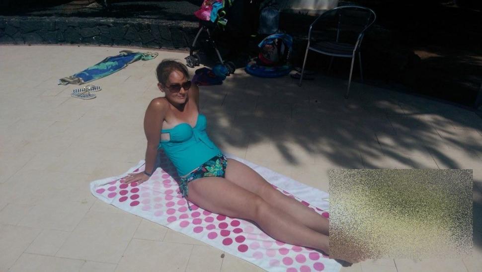 Şi-a cumpărat rochia de mireasă măsura 36, deşi ea purta 44. Invitaţii s-au ridicat în picioare când au văzut-o la nuntă 277928