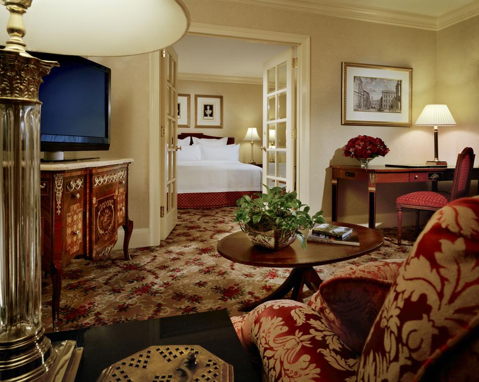 Cum arată hotelul unde CHINEZII au plătit 1.3 MILIOANE de dolari pe cameră 278531