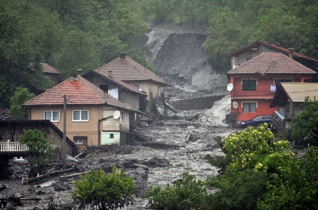 Pierderi economice uriaşe, dacă România ar fi lovită de inundaţii precum în Bosnia sau Serbia