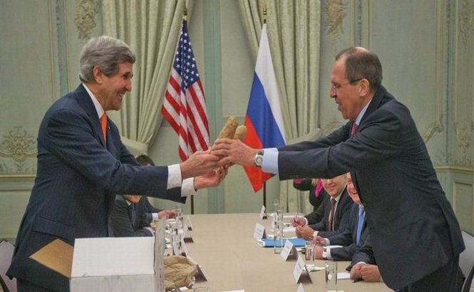 Kerry şi Lavrov se întâlnesc la Paris pentru un &quot;dialog constructiv&quot;