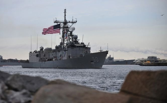 Două nave de război americane au intrat în apele Mării Negre
