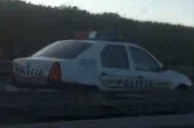 Maşina Poliţiei, filmată pe CONTRASENS pe autostradă, cu o viteză de 150 km/h