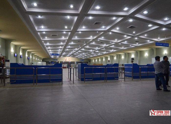 Aventură în Coreea de Nord. Cum arată avionul care te duce în ţara lui Kim Jong Un 279466