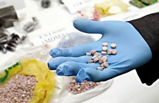 Doi tineri din Reşiţa au murit după ce au consumat droguri sintetice