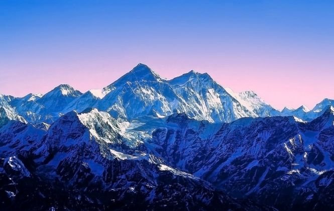 29 de turişti şi ghizi au murit, în urma unei furtuni în munţii Himalaya