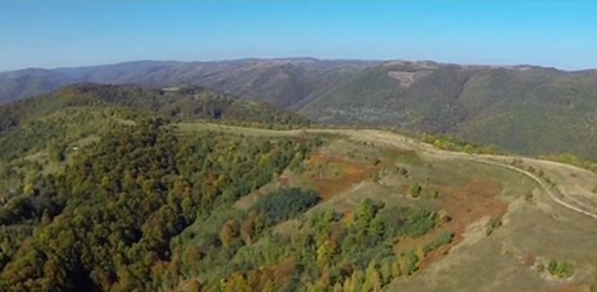 România la înălţime. Imagini spectaculoase cu Ţinutul Pădurenilor, judeţul Hundoara