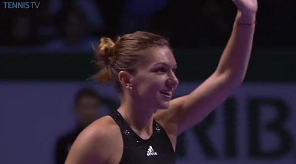 Victorie categorică pentru Simona Halep, la debutul în Turneul Campioanelor