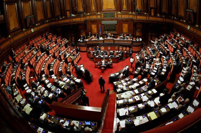 Un senator din Italia prezintă scuze României pentru atitudinea politicianului italian, care s-a lăudat că a bătut un român