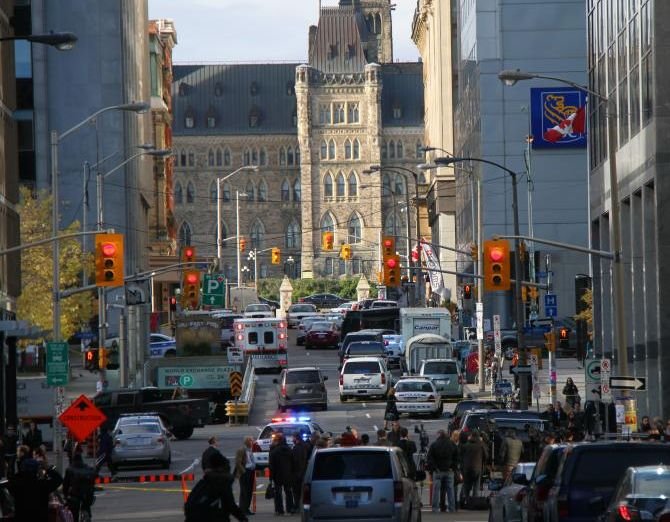 Atacuri TERORISTE în capitala Canadei. FILMUL evenimentelor care au zguduit societatea canadiană