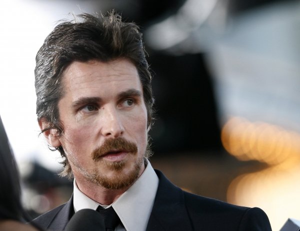 Christian Bale îl va portretiza pe Steve Jobs, într-un nou film biografic