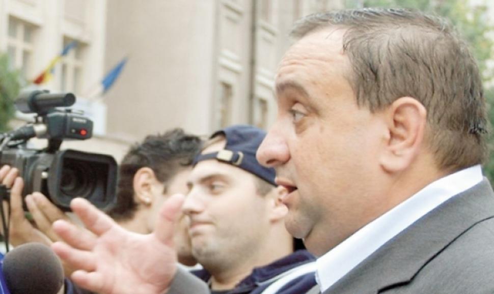 Fostul şef al SPP, Dumitru Iliescu, va fi cercetat în libertate. Procurorii DNA au decis asta după două ore de audieri