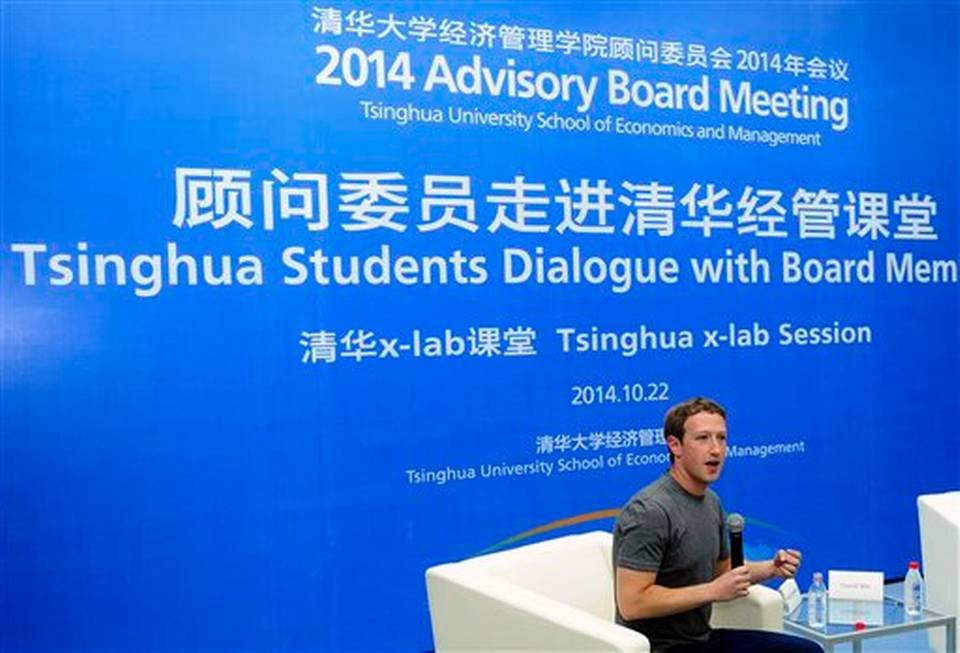 Cum i-a impresionat Mark Zuckerberg pe chinezi, ţară unde este INTERZIS Facebook-ul
