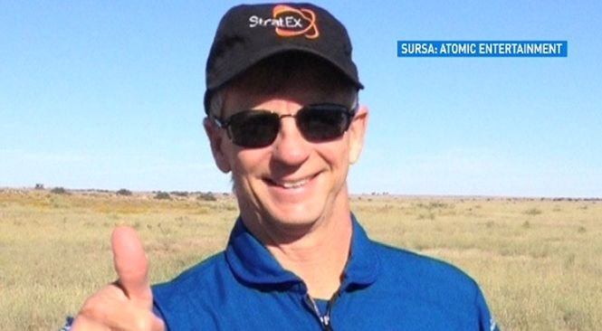Alan Eustace, vicepreşedinte la Google, a bătut recordul lui Felix Baumgartner la saltul cu paraşuta 