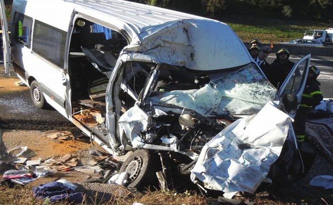 Italia. Şase români au MURIT într-un GRAV accident rutier 