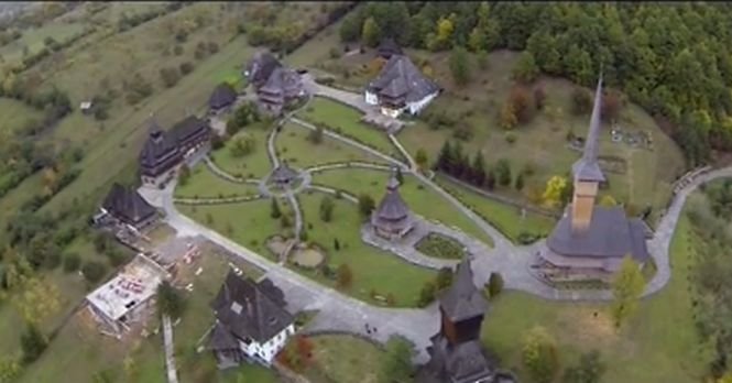 România la înălţime. Imagini spectaculoase cu mănăstirea Bârsana, judeţul Maramureş
