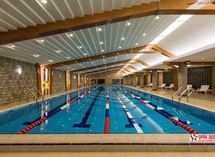 Este cel mai impresionant resort de ski din ţară. Un SINGUR turist a venit până acum aici. Vezi cine este 281308