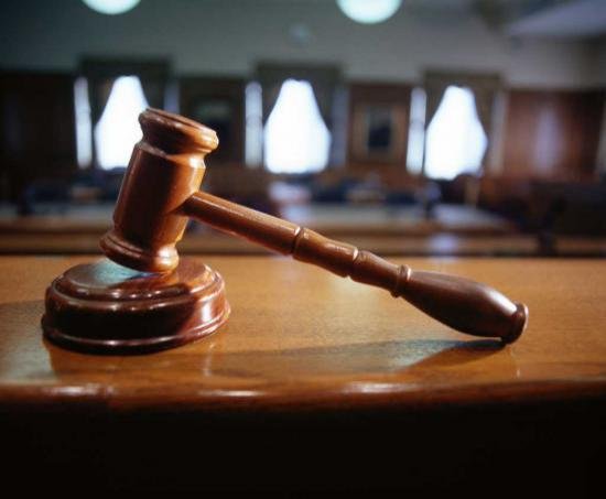Judecătorii acuzaţi de abuz în serviciu în dosarul retrocedărilor ilegale vor fi cercetaţi în libertate