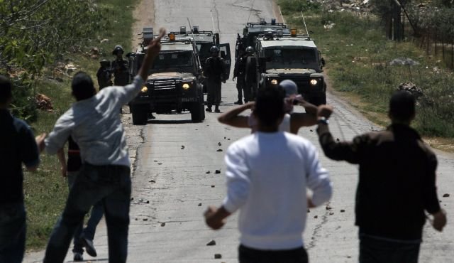 Israel: Pedepse de până la 20 de ani de închisoare pentru cei care aruncă pietre 