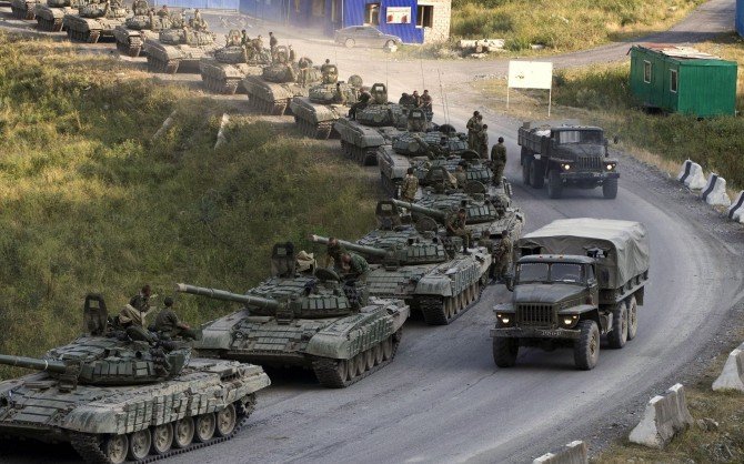 Casa Albă: Deplasări de trupe ruse la frontiera cu Ucraina. Moscova pretinde dovezi 