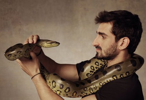Un tânăr de 26 de ani se va lăsa mâncat de viu de un şarpe anaconda. Imaginile vor fi difuzate de Discovery