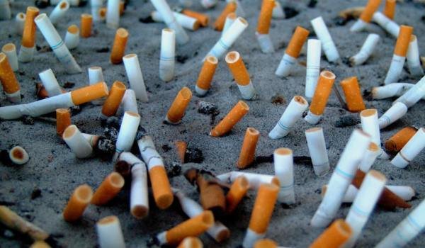Cumperi ţigări de la colţul străzii? Uite de unde îşi procurau tutunul contrabandiştii din Bucureşti, Ilfov şi Călăraşi. Medici: &quot;Sunt de 200 de ori mai toxice&quot;