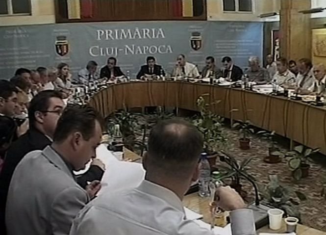 Fostul preşedinte al CJ Cluj ameninţă că va depune plângere penală pentru abuz în serviciu împotriva lui Victor Ponta