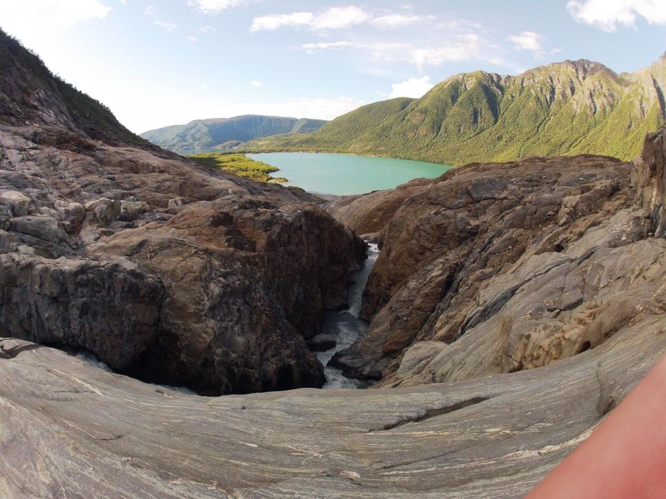 "Roxynel", prima femeie din România care a ajuns SINGURĂ, pe motocicletă, în cel mai nordic punct al Europei, Nordkapp 283412