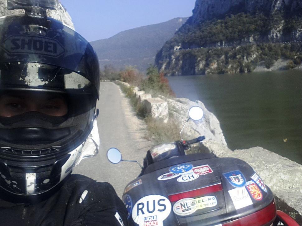 "Roxynel", prima femeie din România care a ajuns SINGURĂ, pe motocicletă, în cel mai nordic punct al Europei, Nordkapp 283422