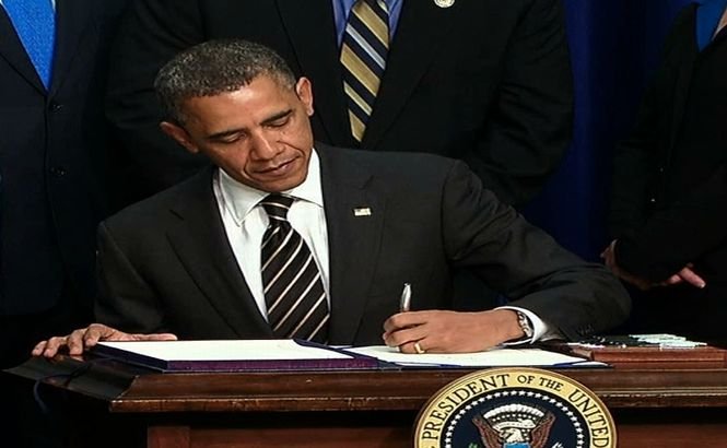 Obama va semna Legea Imigraţiei şi va împiedica deportarea a câtorva milioane de persoane