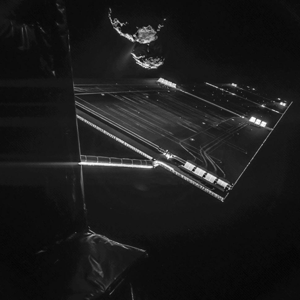 Imagini unice în istoria omenirii. Primele fotografii de pe cometa studiată cu ajutorul robotului Philae 283675