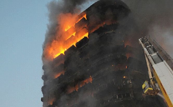 Explozii urmate de incendiu într-un complex rezidenţial din centrul Moscovei. Peste 600 de persoane au fost evacuate