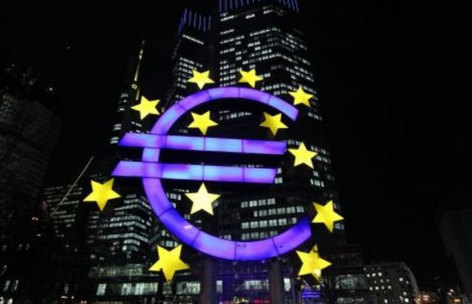 Zona euro riscă să intre în a treia recesiune 