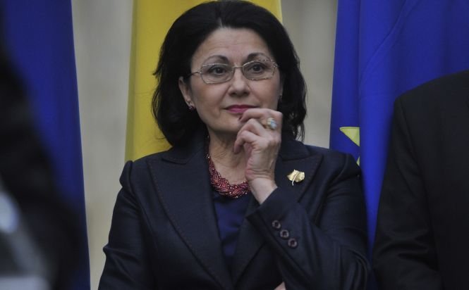 Senatul a decis: Ecaterina Andronescu şi Şerban Mihăilescu pot fi urmăriţi penal