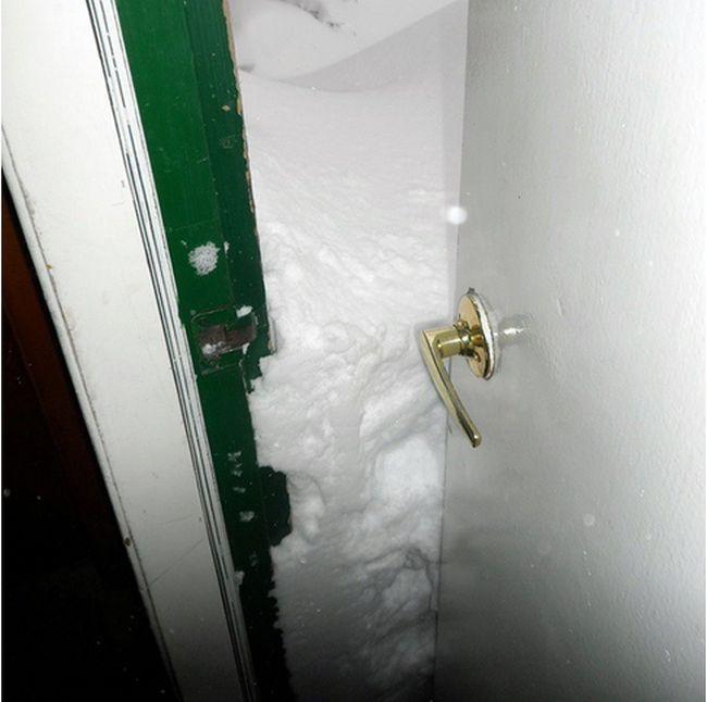 Ce li s-a întâmplat acestor americani în această dimineaţă, când au deschis FEREASTRA. "Niciodată nu am mai văzut aşa ceva" 284549