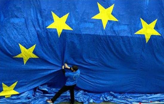 Oficial francez: Uniunea Europeană ar putea intensifica monitorizarea României şi Bulgariei