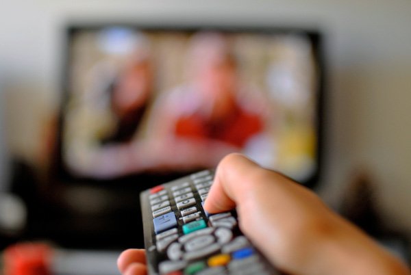 Televiziunea: Mediu Social. Statistici la nivel European dezvăluie noi obiceiuri de vizionare TV
