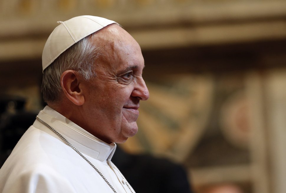 Papa Francisc merge marţi la Strasbourg pentru a se adresa Parlamentului European
